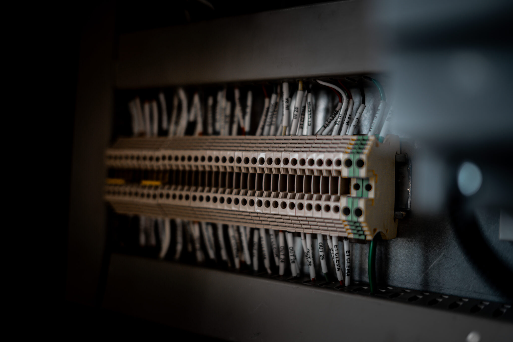 Fluid Rack System NexFlow Loading Rack Pro: Multi Arm Versatile and Efficient Fluid ...